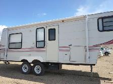 Fifth wheel - Photo 10