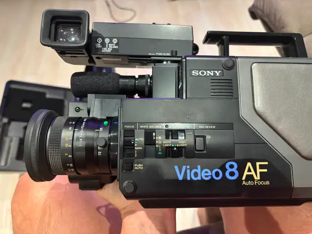Sony Video8 AF Vintage Camcorder With Original Case