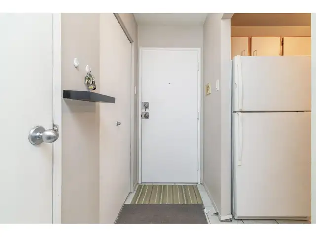 Condo 4 ½ à louer à 800 m du métro Montmorency – 1 600 $