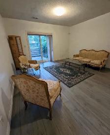 Yonge/Finch walkout Basement Apartment Private Room