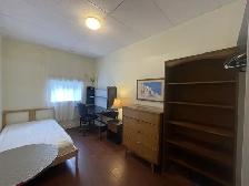 Room For Rent At Spadina/Dundas Single Female Only - Photo 6