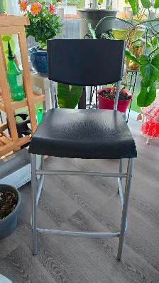 Ikea Bar Stools - Set of 6 - 4 x 29.75' - 2 x 24.75'
