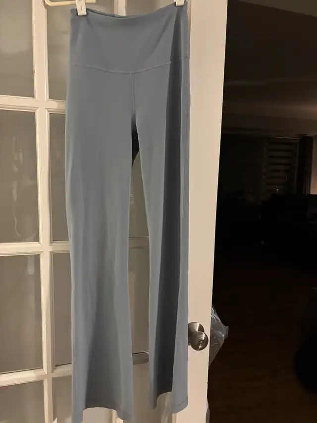 Lululemon flare pant, Size 4