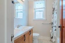 House For Rent - 4 Beds 3 Bath - Photo 2