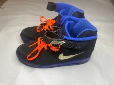 DS Nike Air Revolution blue & black 599462-004 size 9 us