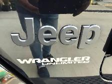 Jeep Wrangler Unlimited sky top - Photo 10