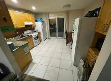 ROOM FOR RENT - Photo 4