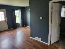 Beautiful and Cozy 2 Bed 1 Bath House for rent in Morden - Photo 4