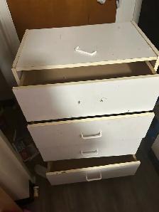White Dresser - Photo 3