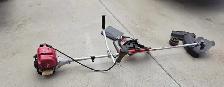 FOR SALE: HONDA BUSH CUTTER  / WEED WACKER - Photo 3