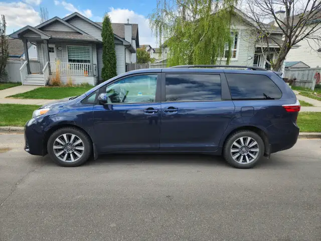 2020 Toyota Sienna AWD $29900  Call 780-919-5566