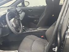 2019 Toyota C-HR LE - Apple CarPlay, Backup Camera, Bluetooth - Photo 5