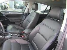 2018 Volkswagen Golf Comfortline w/Tech Pkg / Carplay / Leather - Photo 16
