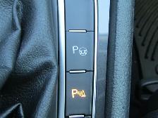 2018 Volkswagen Golf Comfortline w/Tech Pkg / Carplay / Leather - Photo 33
