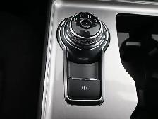 2024 Ford Edge SEL AWD Remote start, Climate control, Apple Carp - Photo 12