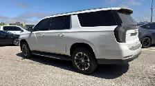 2025 Chevrolet Suburban LT PREMIUM SMOOTH RIDE SUSPENSION | 1... - Photo 4