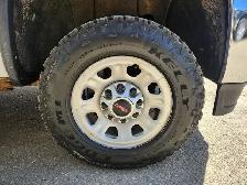 2017 GMC Sierra 3500HD Crew Cab 4X4 WT 6L - Rebuilt Title - Photo 9