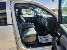 2017 GMC Sierra 3500HD Crew Cab 4X4 WT 6L - Rebuilt Title - Photo 14