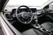 2025 Kia Seltos EX HEATED SEATS | LOW MILEAGE | AWD | SUNROOF & - Photo 14