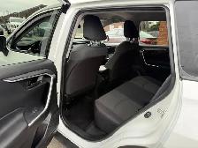2022 Toyota RAV4 LE FWD - Photo 6