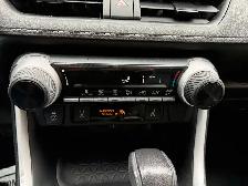 2022 Toyota RAV4 LE FWD - Photo 11