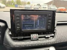 2022 Toyota RAV4 LE FWD - Photo 13