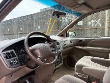 1998 Toyota Sienna LE 3dr Mini-Van - Photo 8