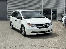 2015 Honda Odyssey SE / BACK UP CAMERA / 8- PASSENGER - Photo 8