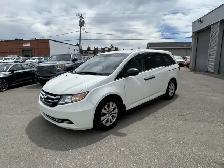 2015 Honda Odyssey SE / BACK UP CAMERA / 8- PASSENGER - Photo 11