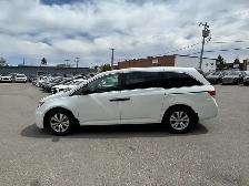 2015 Honda Odyssey SE / BACK UP CAMERA / 8- PASSENGER - Photo 14
