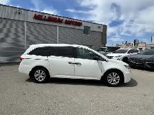 2015 Honda Odyssey SE / BACK UP CAMERA / 8- PASSENGER - Photo 20