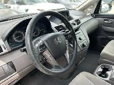 2015 Honda Odyssey SE / BACK UP CAMERA / 8- PASSENGER - Photo 25