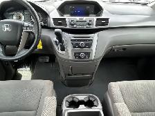 2015 Honda Odyssey SE / BACK UP CAMERA / 8- PASSENGER - Photo 28