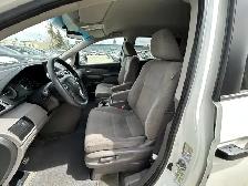 2015 Honda Odyssey SE / BACK UP CAMERA / 8- PASSENGER - Photo 38