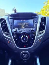 2013 Hyundai Veloster Base 3dr Hatchback Automatic - Photo 21