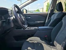 2021 Nissan Rogue FWD SV DEALER SERVICED - Photo 16