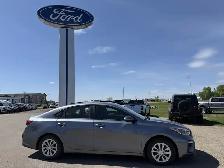 2020 KIA Forte LX / 6SPD MANUAL! / 2 SETS OF TIRES! / HEATED SEA - Photo 2
