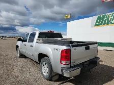 2011 GMC Sierra 1500 - Photo 3