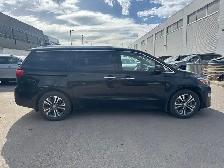 2019 Kia Sedona EX - Photo 2
