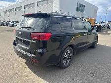 2019 Kia Sedona EX - Photo 4
