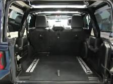 JEEP WRANGLER 2019 UNLIMITED TOIT SKY SAHARA V6 3.6L AUTOMATIQUE - Photo 19