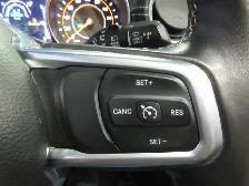 JEEP WRANGLER 2019 UNLIMITED TOIT SKY SAHARA V6 3.6L AUTOMATIQUE - Photo 32