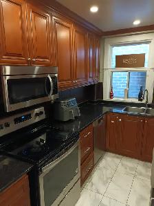 FURNISHED ROOM @ EGLINTON & KEELE - WIFI, UTILITIES, LAUNDRY - Photo 4