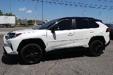 2020 Toyota RAV4 Hybrid - Photo 3