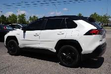 2020 Toyota RAV4 Hybrid - Photo 5
