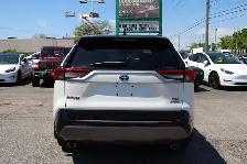 2020 Toyota RAV4 Hybrid - Photo 6