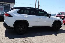 2020 Toyota RAV4 Hybrid - Photo 7