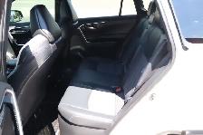 2020 Toyota RAV4 Hybrid - Photo 18
