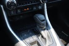 2025 Toyota RAV4 - Photo 14