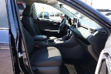 2025 Toyota RAV4 - Photo 15